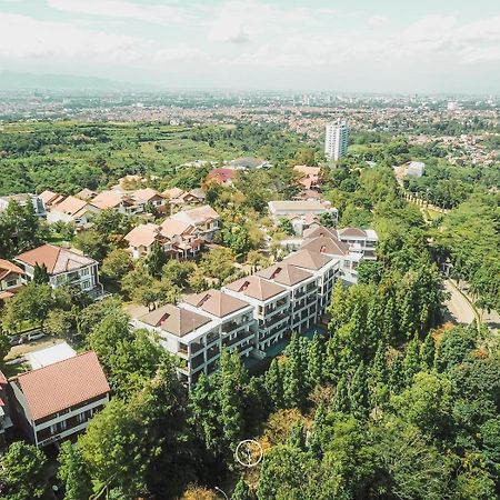 Narwastu Hill View Villa 6 Bedrooms With A Private Swimming Pool Bandung Bagian luar foto
