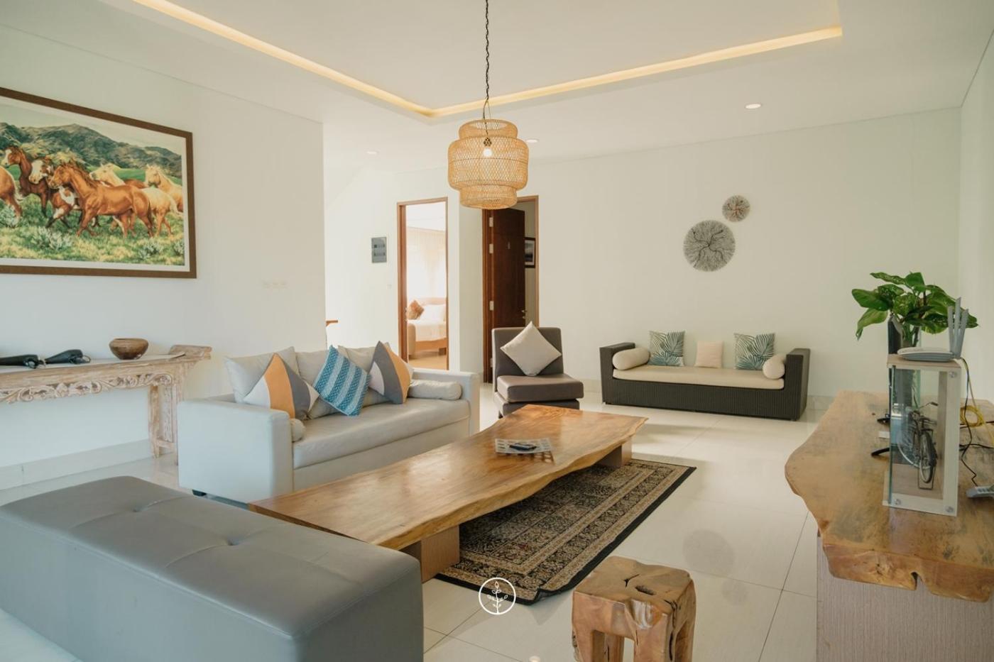 Narwastu Hill View Villa 6 Bedrooms With A Private Swimming Pool Bandung Bagian luar foto
