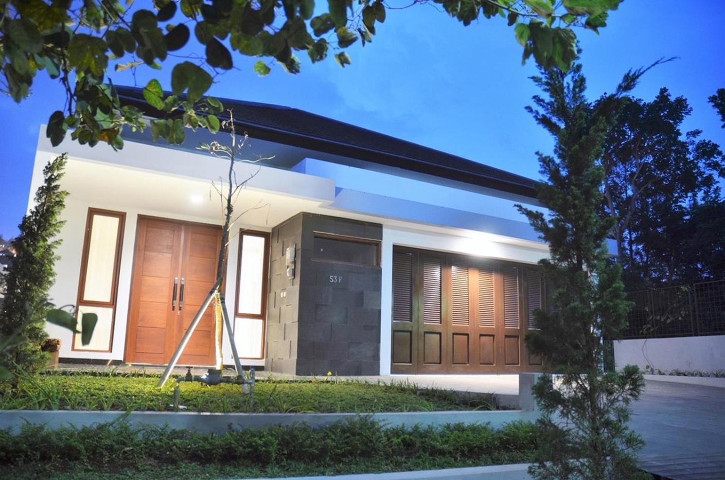 Narwastu Hill View Villa 6 Bedrooms With A Private Swimming Pool Bandung Bagian luar foto