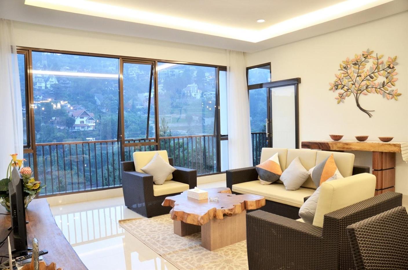 Narwastu Hill View Villa 6 Bedrooms With A Private Swimming Pool Bandung Bagian luar foto