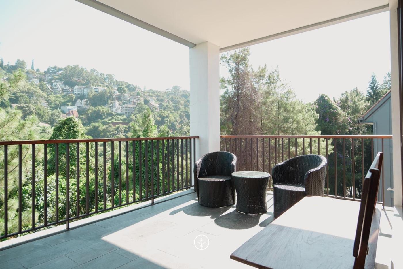 Narwastu Hill View Villa 6 Bedrooms With A Private Swimming Pool Bandung Bagian luar foto