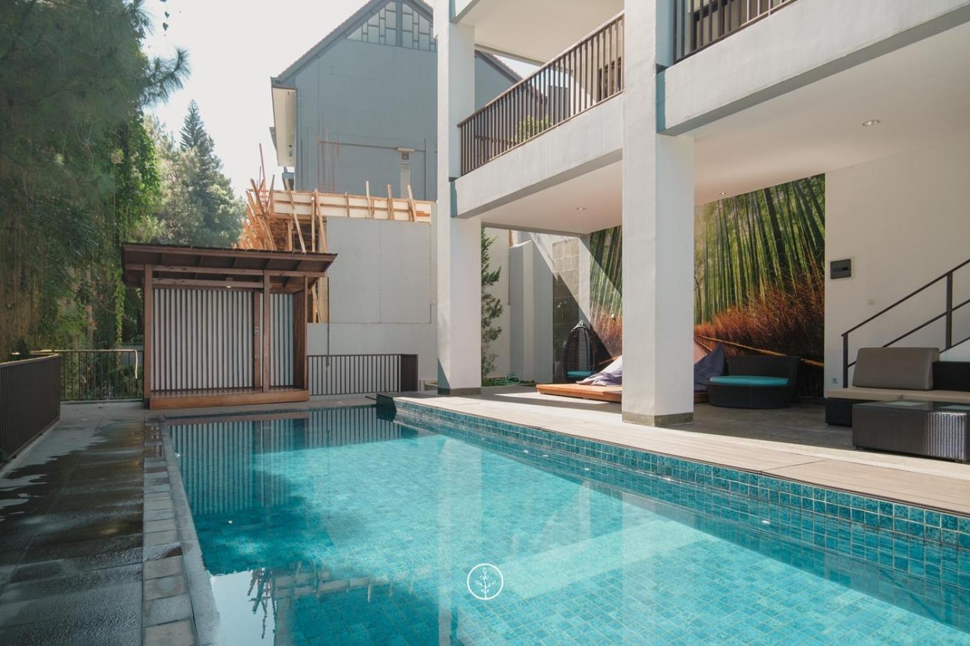 Narwastu Hill View Villa 6 Bedrooms With A Private Swimming Pool Bandung Bagian luar foto